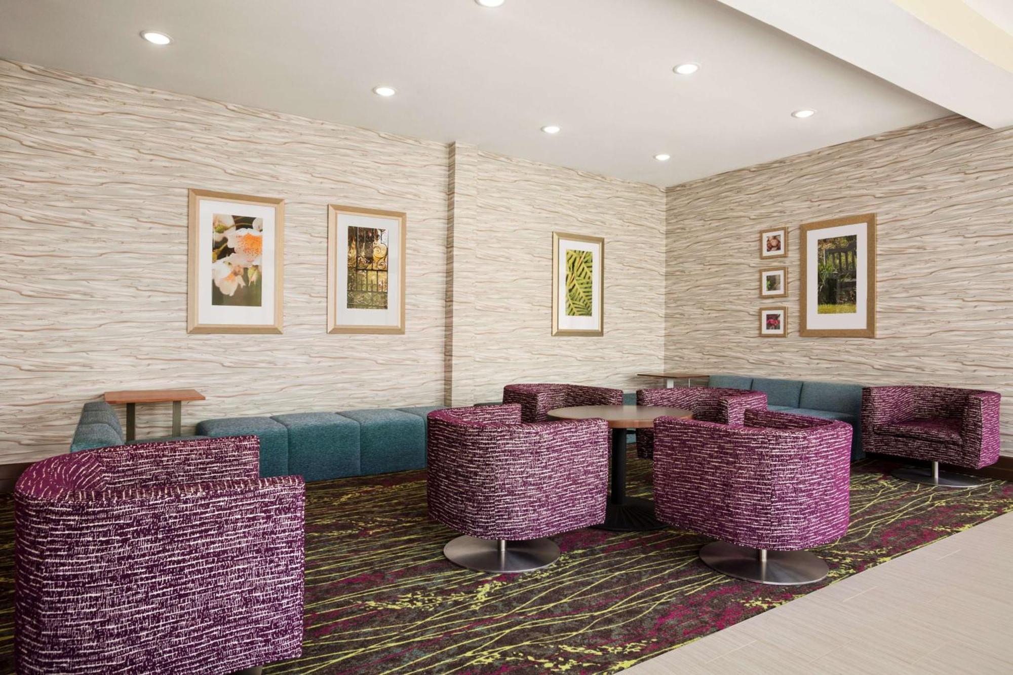 Hilton Garden Inn Houston-Бейтаун Екстер'єр фото